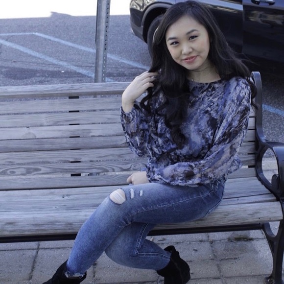 Meet your Posher, Lucy - Picture 2 of 6